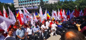 FLASH // Deputat PAS: Socialiștii au plătit oamenii cu 300 lei pentru a veni azi la protest
